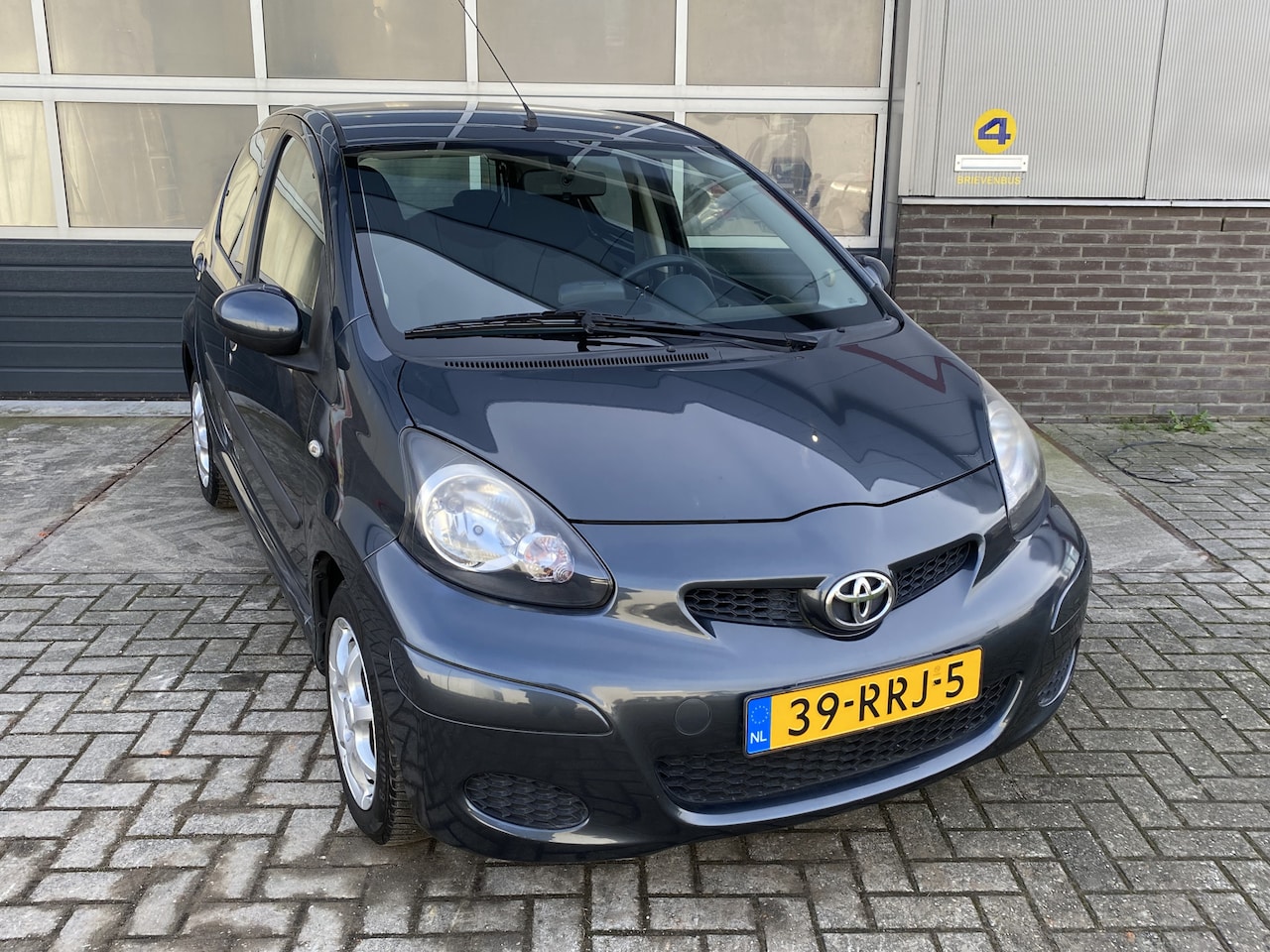 Toyota Aygo - 1.0-12V Comfort Navigator 1.0-12V Comfort Navigator - AutoWereld.nl