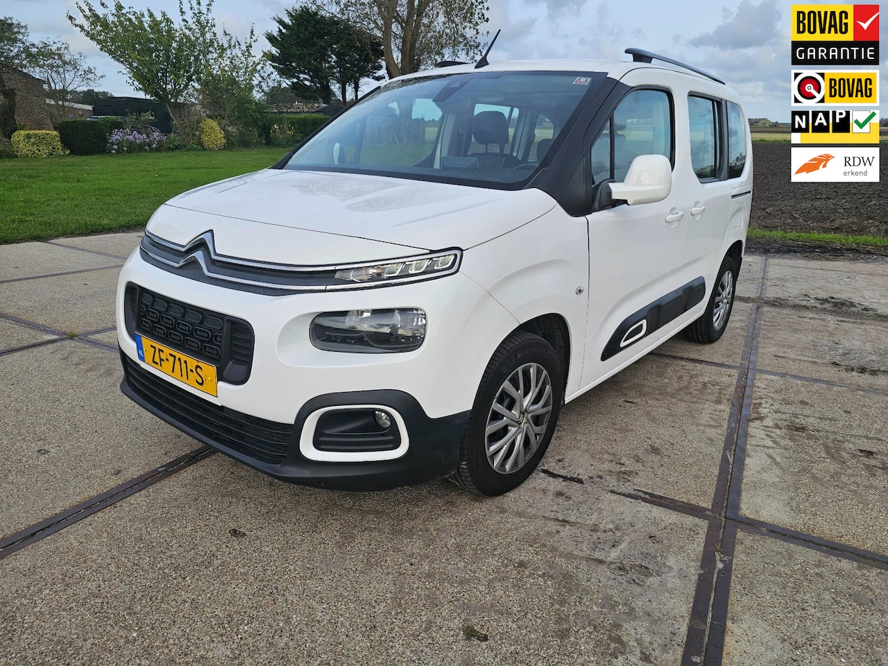 Citroën Berlingo - 1.2 PureTech Feel |7-persoons| Carplay| Navigatie| - AutoWereld.nl