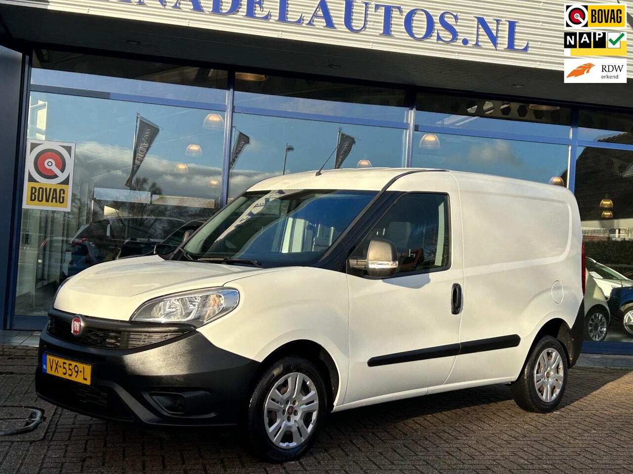 Fiat Doblò Cargo - 1.6 MultiJet 105PK L1H1 Airco Cruise Bluetooth Elek.Pakket Trekhaak NAP NL-Auto Dealeronde - AutoWereld.nl