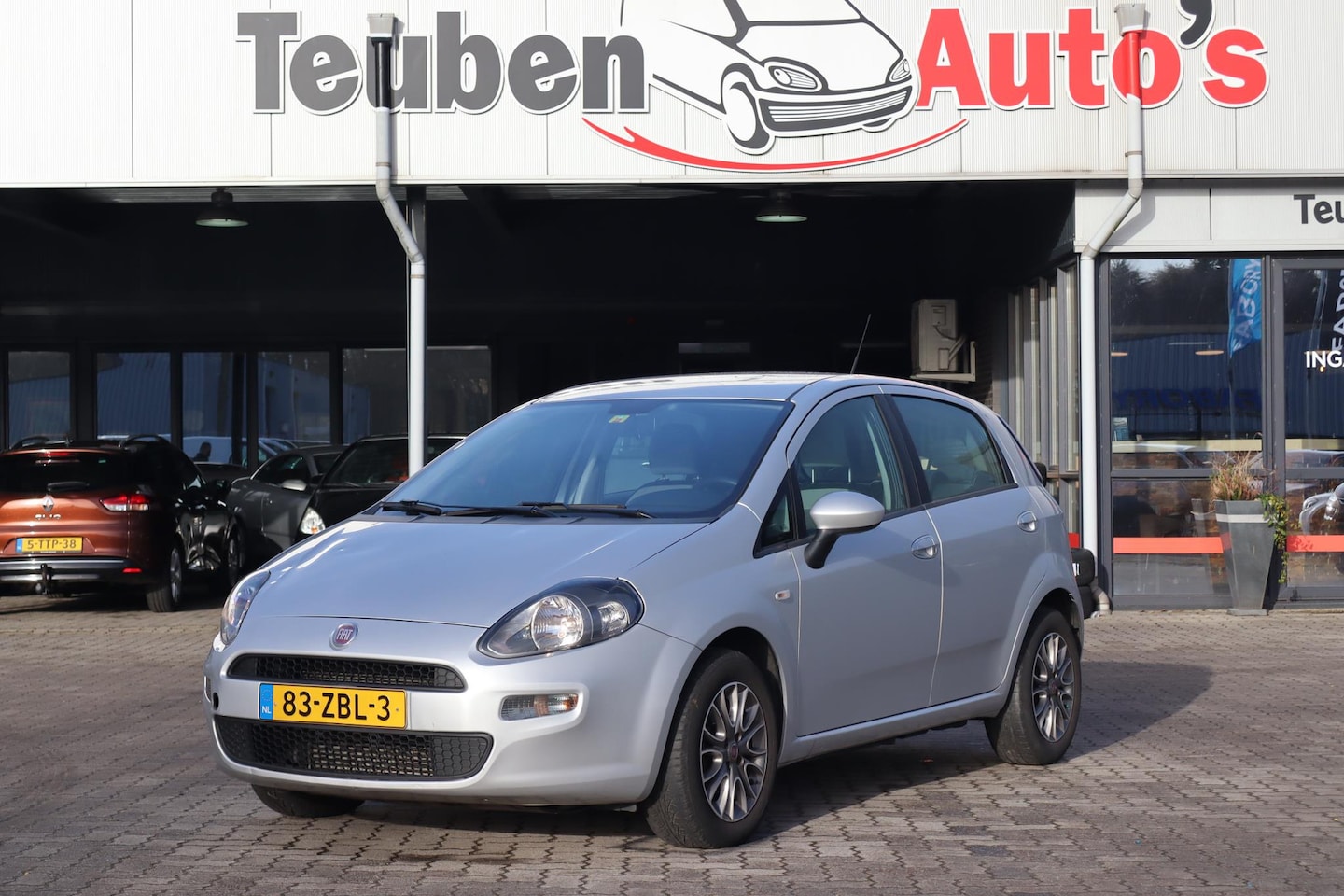 Fiat Punto Evo - 1.3 M-Jet Easy Zie opmerking, Airco, Radio cd speler, Zie opmerking - AutoWereld.nl