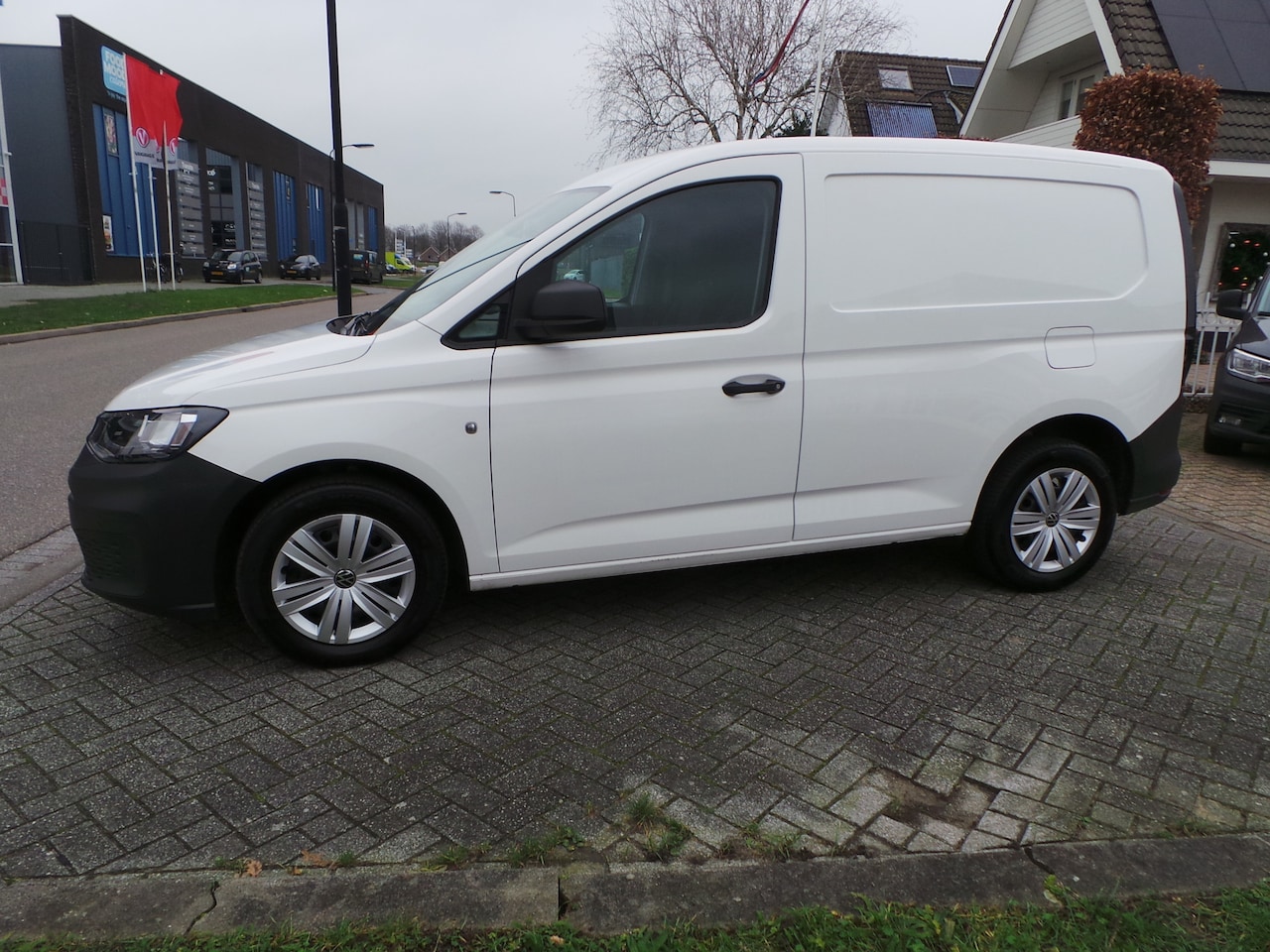 Volkswagen Caddy Cargo - 2.0 TDI 123pk Automaat Comf. Airco,Cruise,Navi,Pdc,Enz - AutoWereld.nl