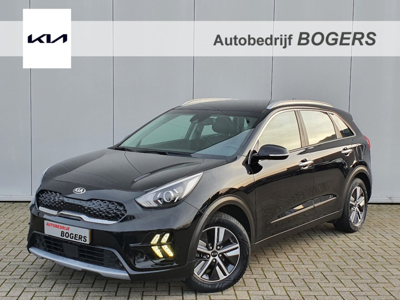 Kia Niro - 1.6 GDi Hybrid DynamicLine Navigatie, Adaptive Cruise Control, Half Leder, Afn.Trekhaak, C - AutoWereld.nl