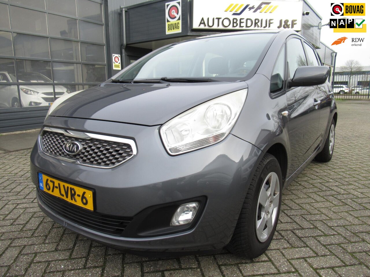 Kia Venga - 1.6 CVVT X-tra / NAV / PDC Achter / Achteruitrijcamera - AutoWereld.nl