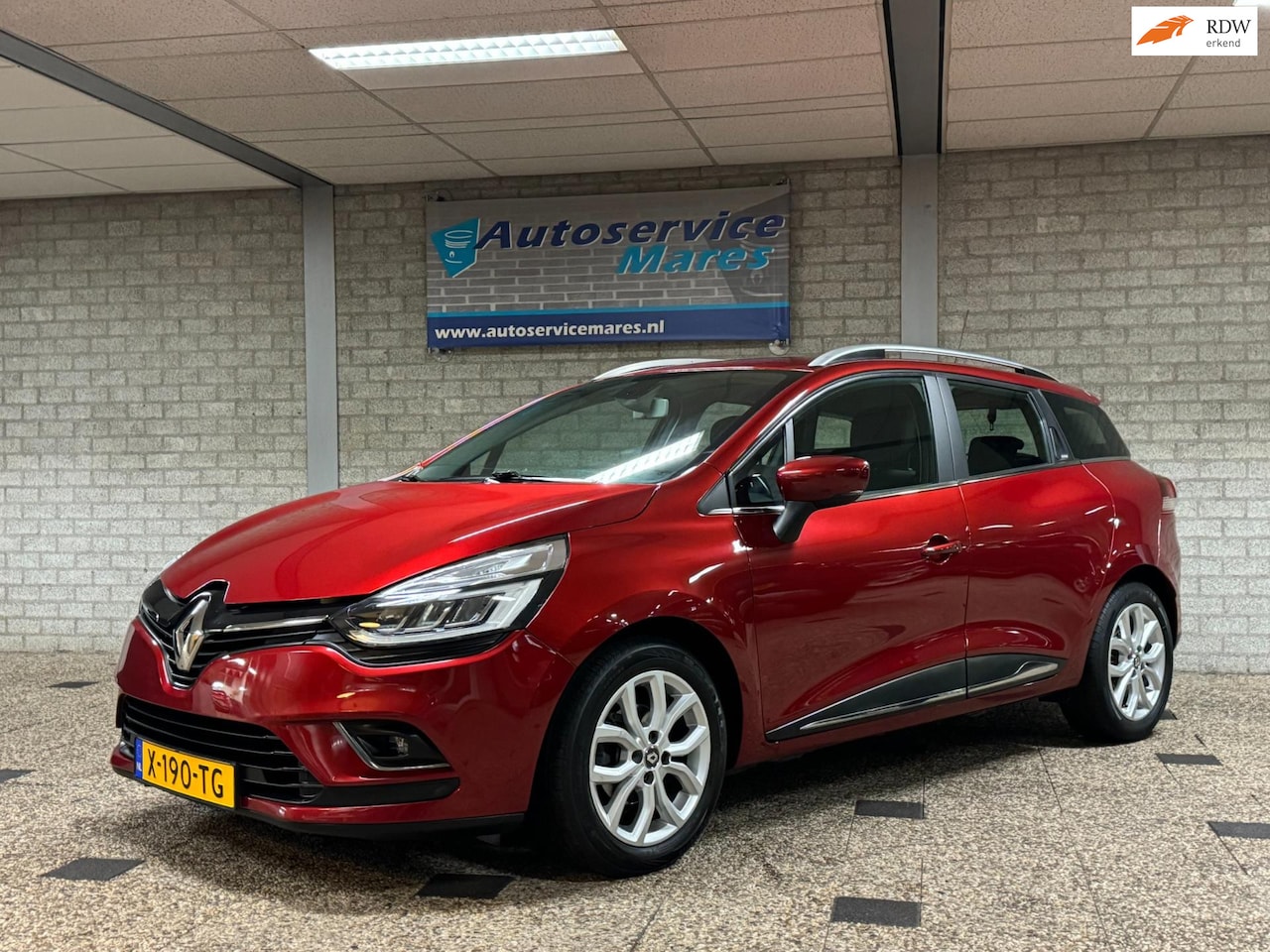 Renault Clio Estate - 0.9 TCe Intens 0.9 TCe Intens, Navi, Arico/clima, Cruise, 1/2 Leder, led, PDC, keyless, 16 inch LM, - AutoWereld.nl