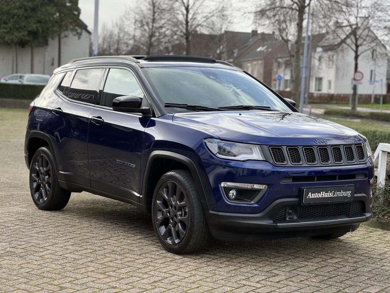 Jeep Compass - 4xe 240 Plug-in Hybrid Electric S|Pano|Alpine|Leer|Trekhaak|4WD|Lane - AutoWereld.nl