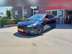 Ford Focus - 1.5 Red Edition