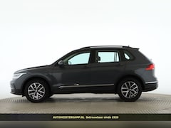 Volkswagen Tiguan - 2.0 TDI 150 PK DSG ACC LED Trekhaak