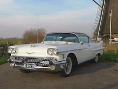 Cadillac De Ville - COUP TWO TONE Lpg, super leuk rijdend