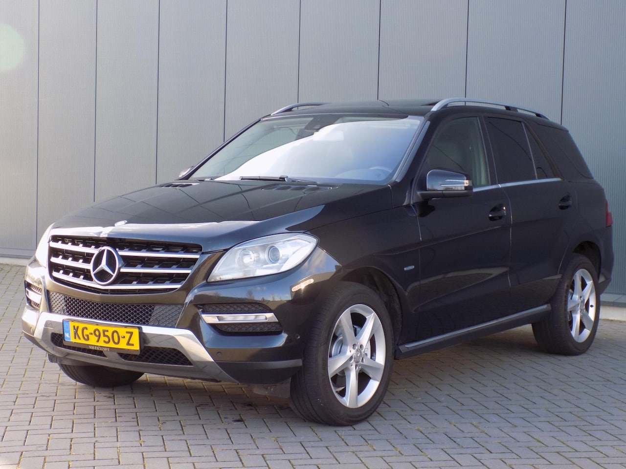 Mercedes-Benz M-klasse - Benz ML250 Bluetec 4-MaticTrekhaak|Schuifdak|Leder|19”|Comand|Aut7 - AutoWereld.nl