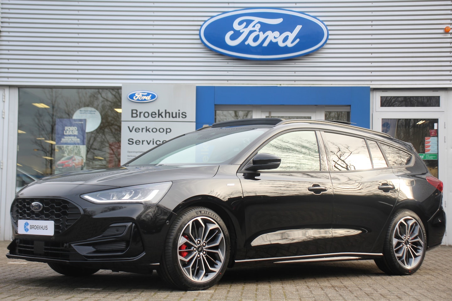 Ford Focus Wagon - 1.0EB HYBRIDE ST-LINE X | PANODAK | DIRECT RIJDEN! | 18'' LMV | ADAPTIVE CRUISE | WINTERPA - AutoWereld.nl