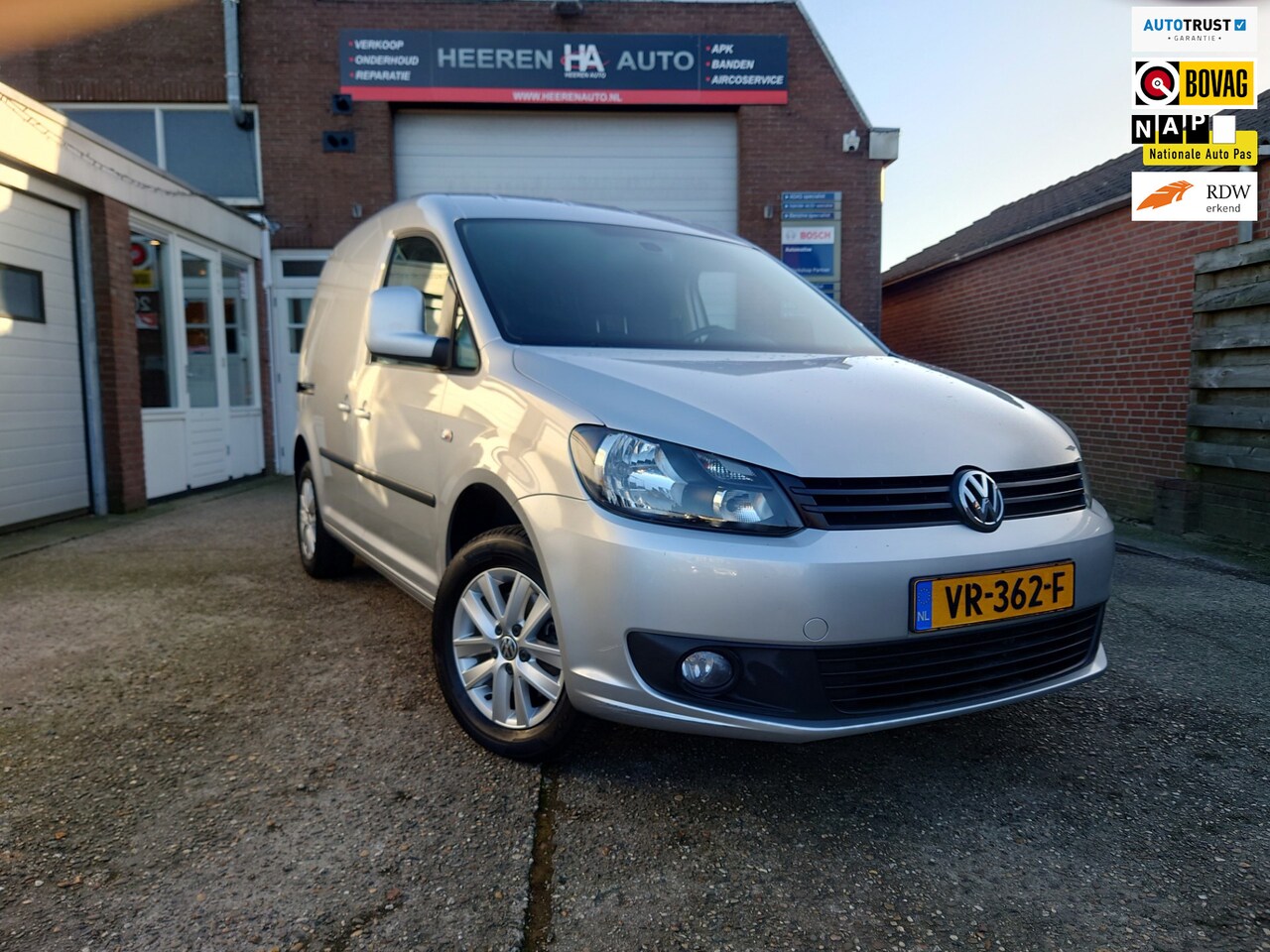 Volkswagen Caddy - 1.6 TDI 1.6 TDI, Airco, Cruise control, Parkeersensoren, 1e eigenaar - AutoWereld.nl