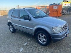 Mercedes-Benz M-klasse - 320. YOUNGTIMER .(( AUTOMAAT))) LEDER