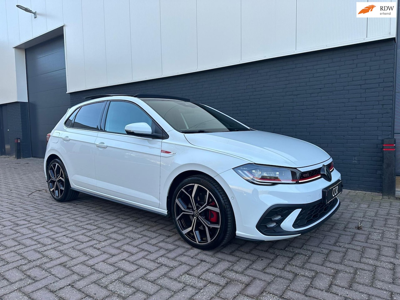 Volkswagen Polo - 2.0 GTI DSG 207PK 2022 PANO KEYLESS BEATS IQ - AutoWereld.nl