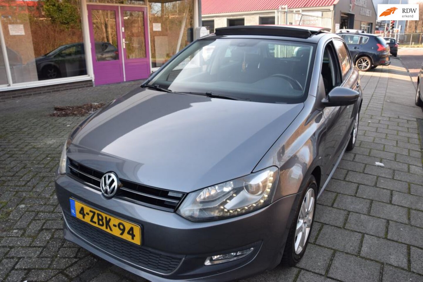 Volkswagen Polo - 1.4-16V Highline automaat,panodak - AutoWereld.nl