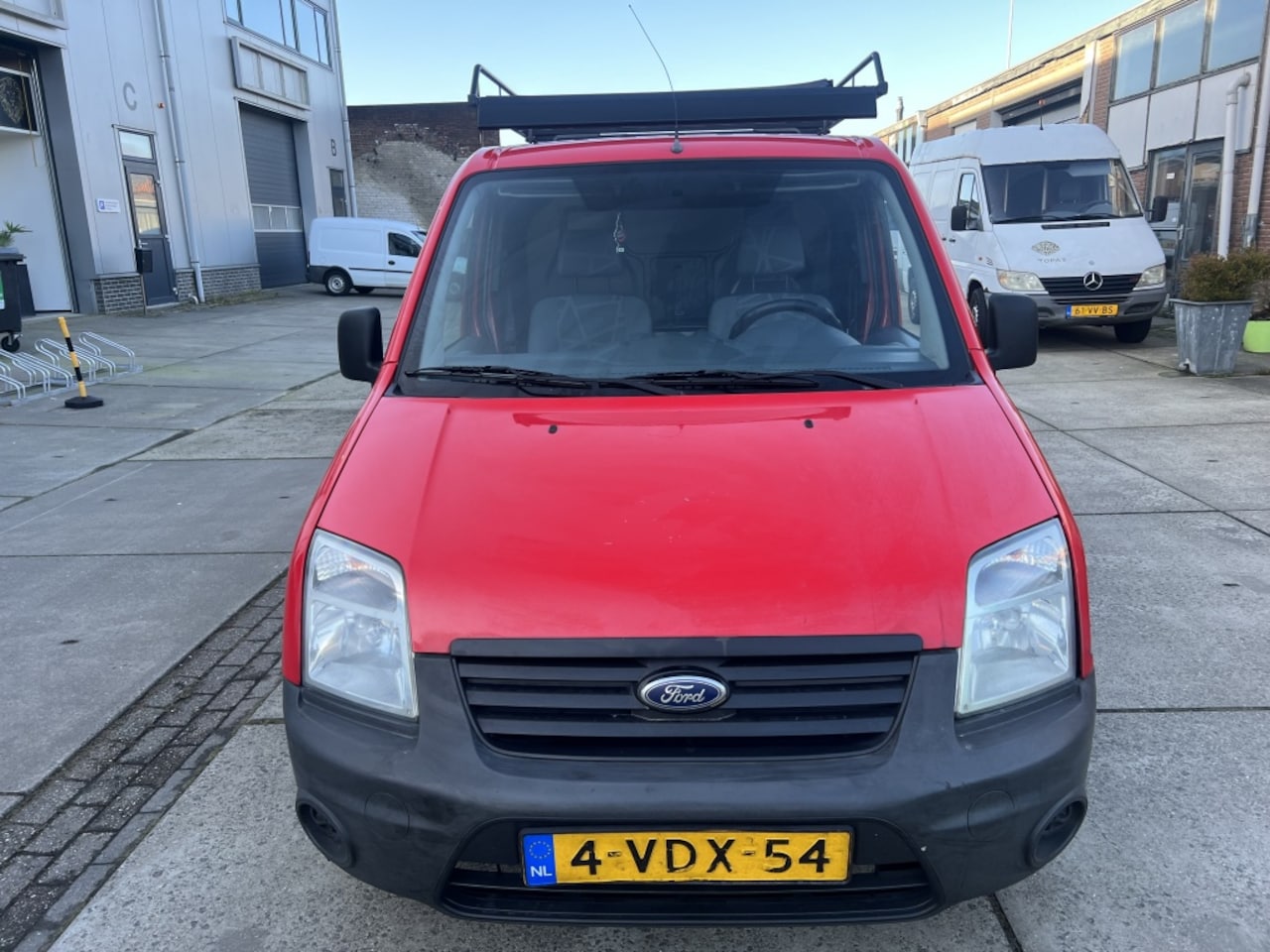 Ford Transit Connect - T200S 1.8 TDCi Amb. - AutoWereld.nl