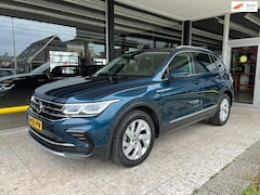 Volkswagen Tiguan - Tiguan 1.5 TSI Elegance Matrix Led koplampen |Virtual cockpit| Appel carplay