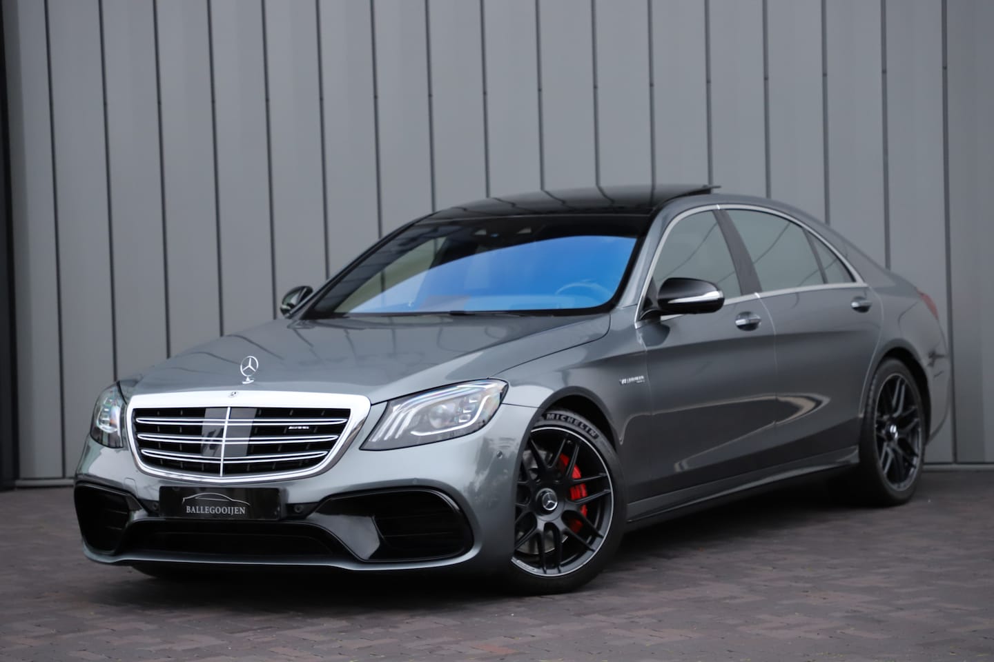 Mercedes-Benz S-klasse - 63 AMG 612PK 4-Matic+ Lang Massage Head-up Keyles-go Panoramadak Sfeerverlichting 2017. - AutoWereld.nl