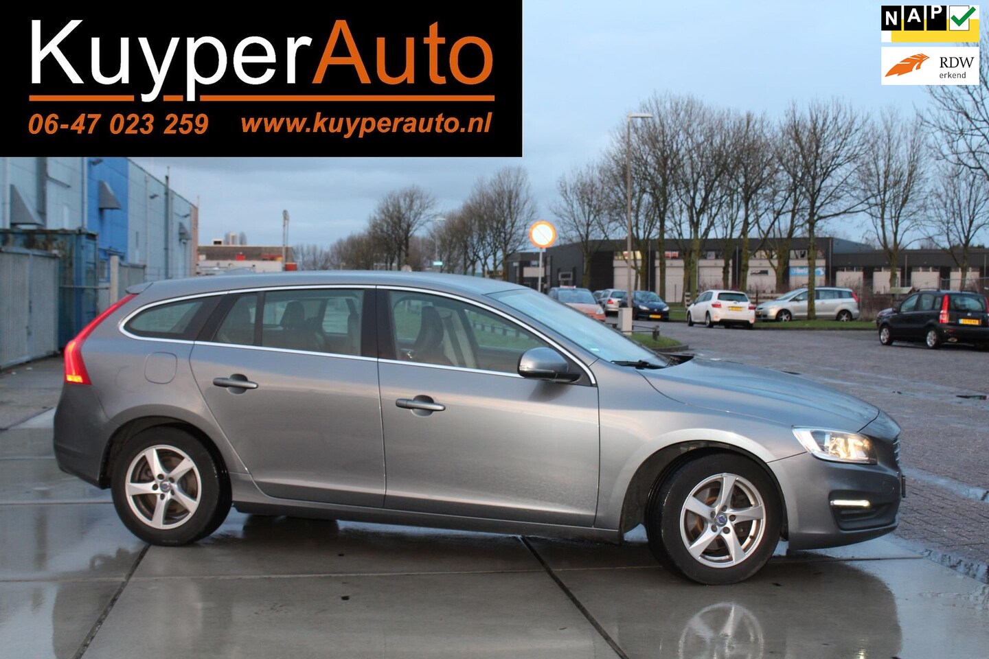 Volvo V60 - 2.0 D3 Nordic+ .. nl auto NAP h, leder*clima *led*hill hold dealer onderhouden * isofix* l - AutoWereld.nl