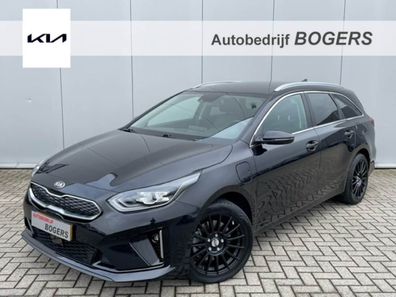 Kia Cee'd Sportswagon - 1.6 GDI PHEV DynamicPlusLine Automaat Navigatie, Adaptive Cruise Control, 17"Lm, Camera, L - AutoWereld.nl