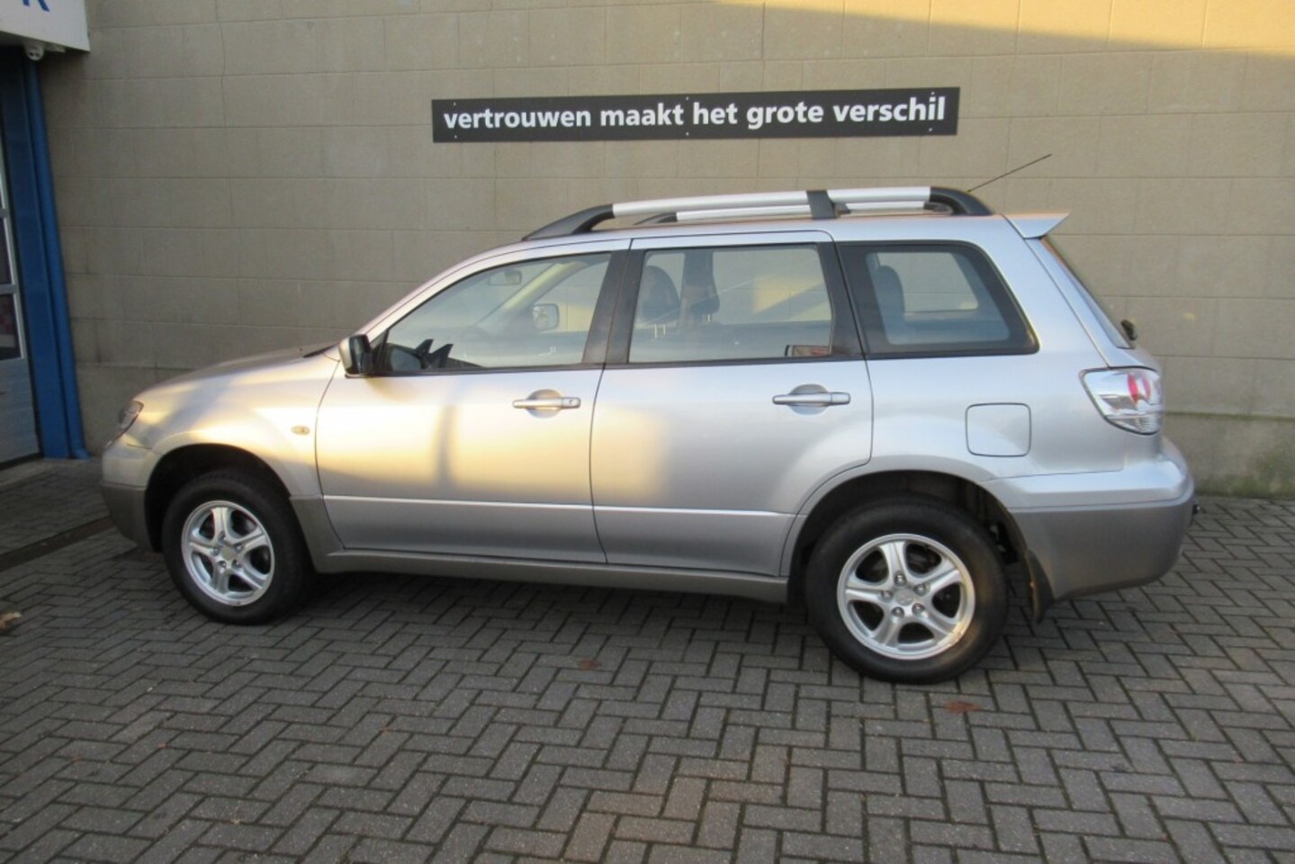 Mitsubishi Outlander - 2.0 Comfort 4WD 2.0 Comfort 4WD - AutoWereld.nl