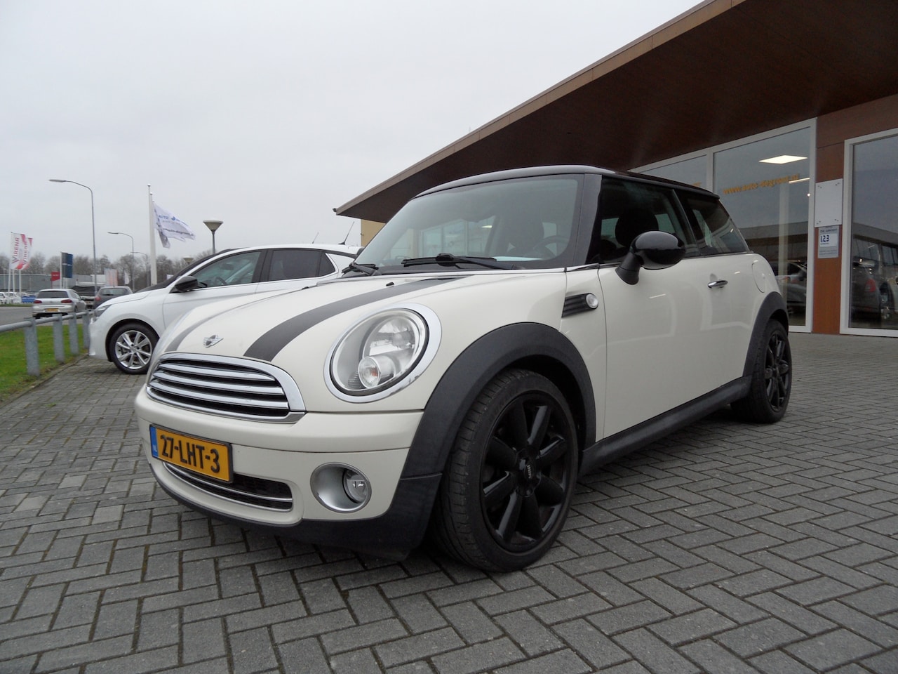 MINI Cooper - 1.6 Business Line - AutoWereld.nl