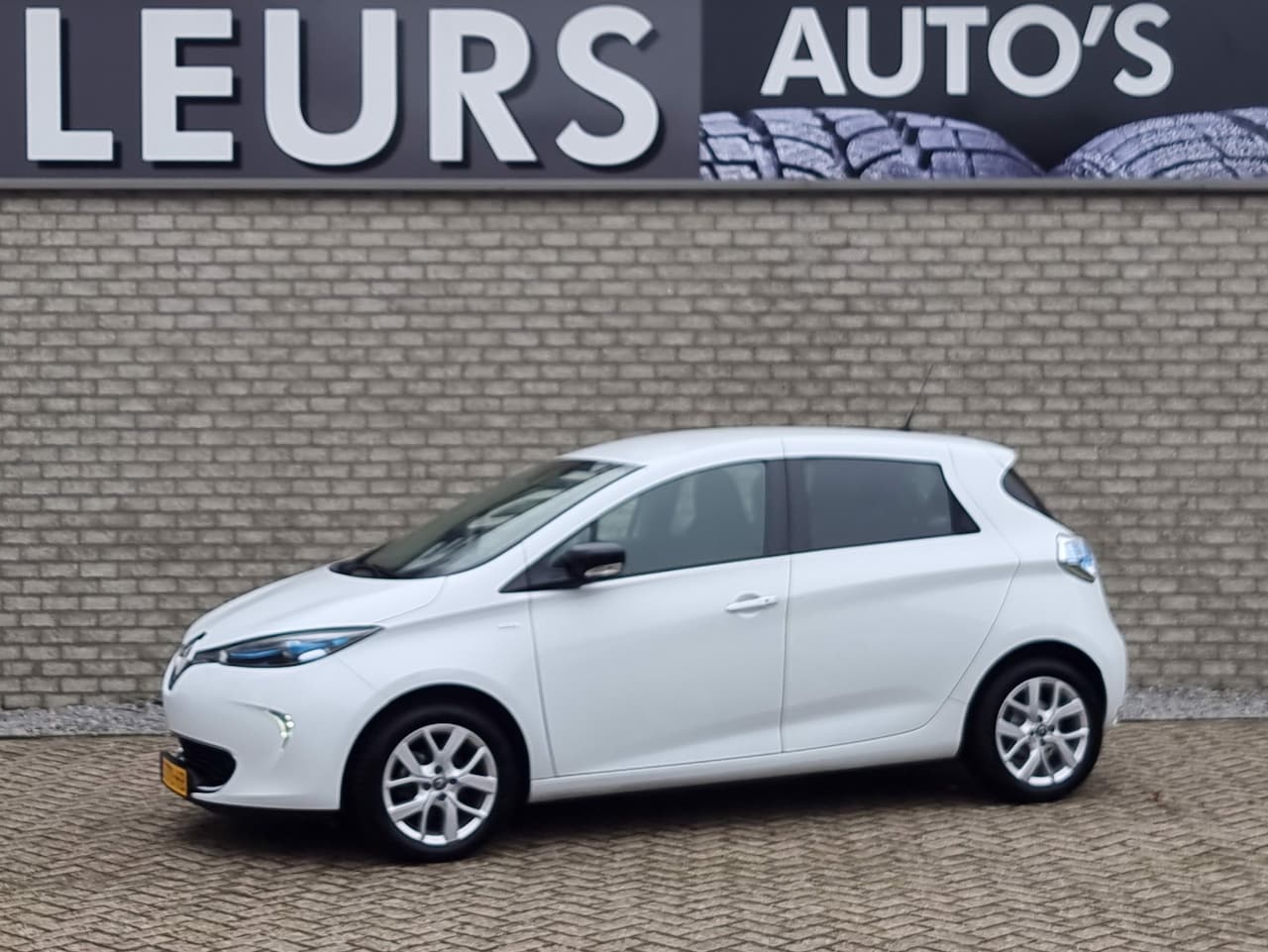 Renault Zoe - R110 Iconic 41 kWh Limitel INCL. ACCU/Navi/Camera - AutoWereld.nl