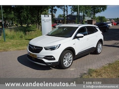 Opel Grandland X - 1.2 Turbo Business Executive Navigatie/Led