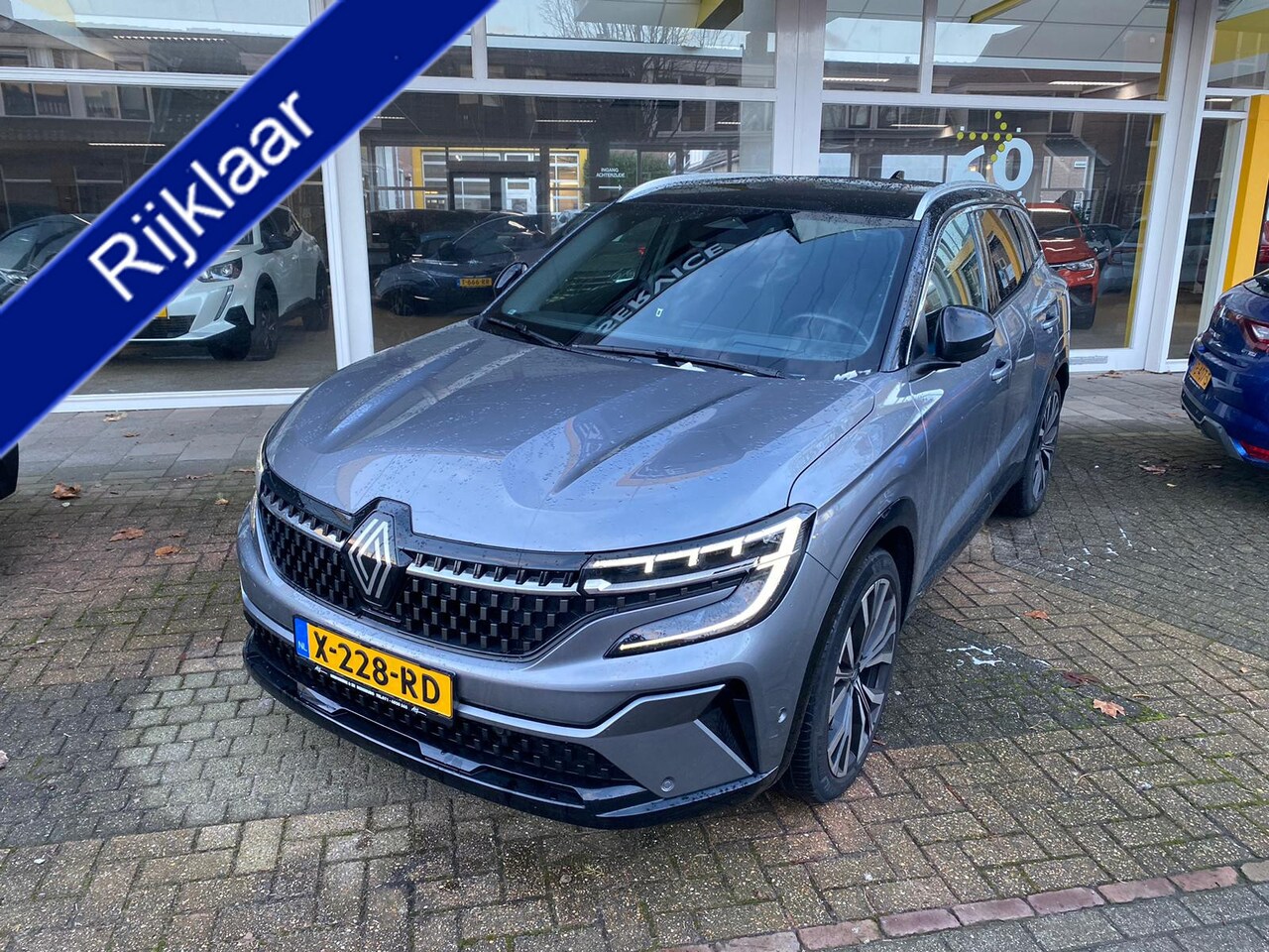 Renault Austral - 1.3E-Tech Hybrid 160 Iconic -TREKHAAK-PANO. DAK- 360 CAMERA-ADAP.CRUISE CONTROL - AutoWereld.nl