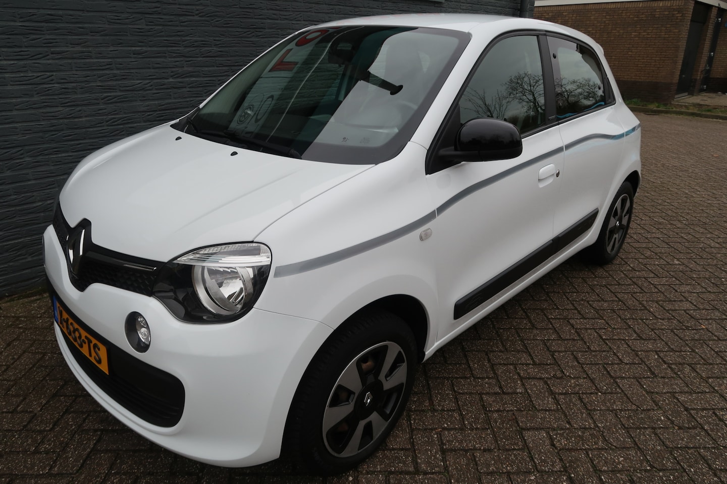 Renault Twingo - 1.0 SCe Limited Eerste eigenaar Zeer nette auto - AutoWereld.nl