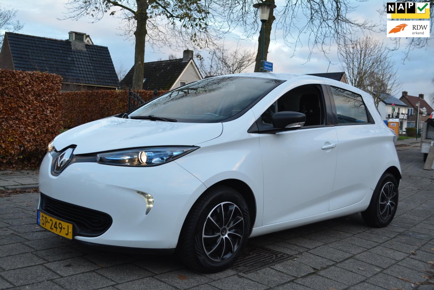 Renault Zoe - R90 Life 41 kWh (ex Accu) - AutoWereld.nl