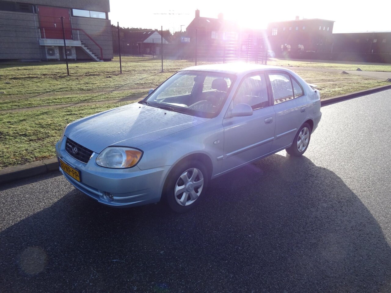 Hyundai Accent - 1.6i Dynamic 1.6i Dynamic - AutoWereld.nl