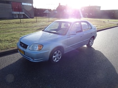 Hyundai Accent - 1.6i Dynamic