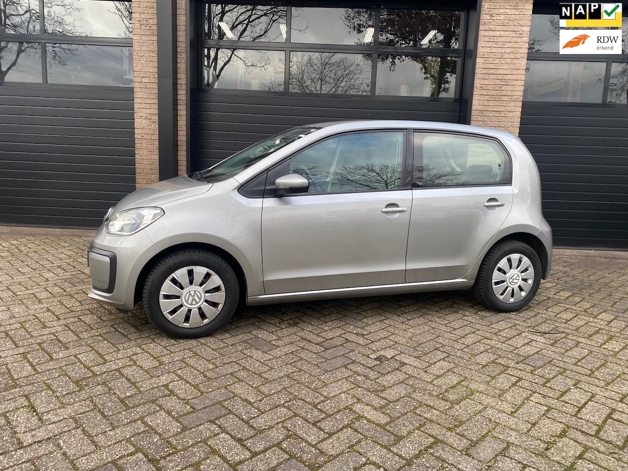 Volkswagen Up! - 1.0 BMT move up! 1.0 BMT move up! - AutoWereld.nl