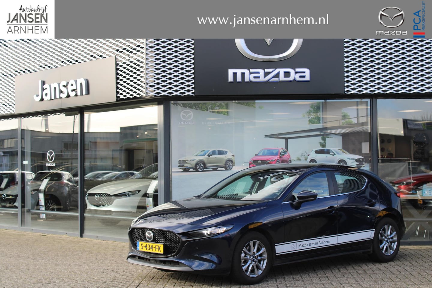 Mazda 3 - HB 2.0 e-SkyActiv-G 122 Comfort + Leder , Demovoordeel € 5.490,-, Leder, Navi, Apple Carpl - AutoWereld.nl