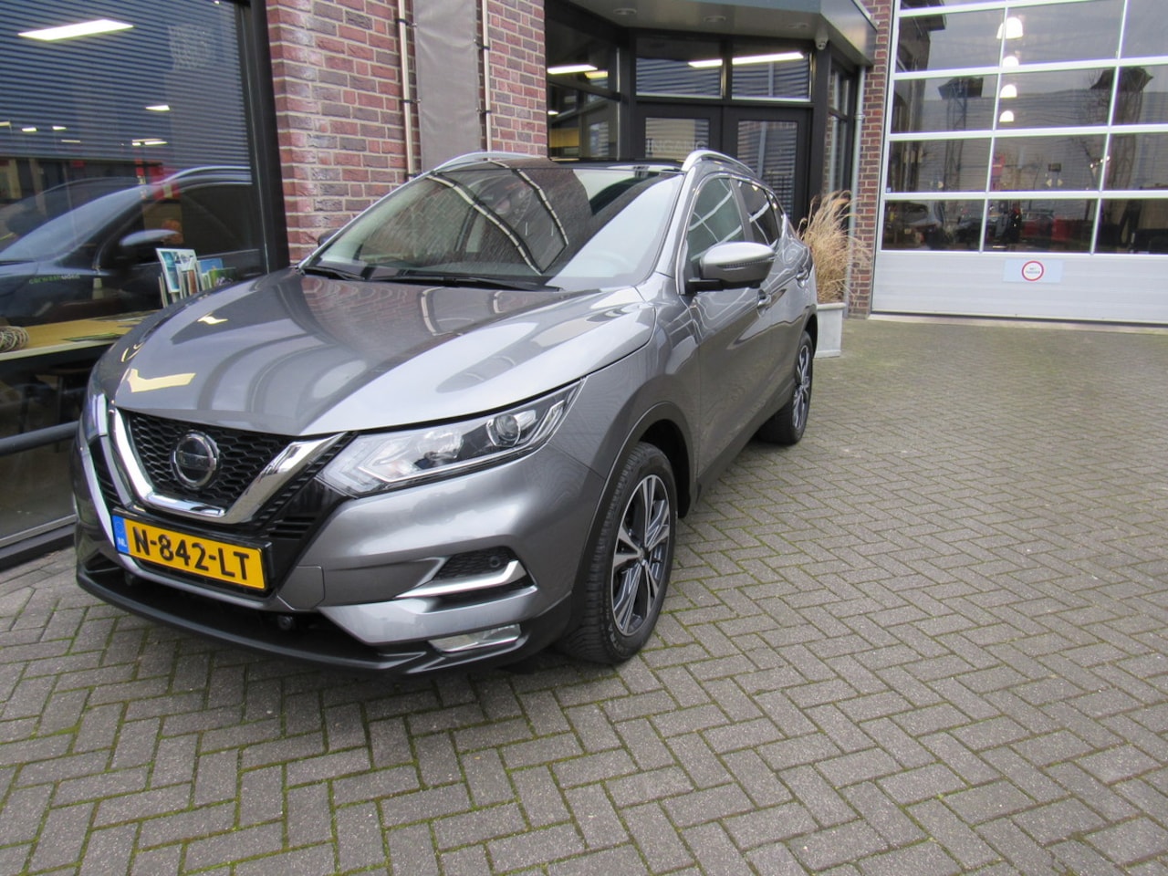 Nissan Qashqai - 1.3 DIG-T 160pk DCT N-Connecta - AutoWereld.nl