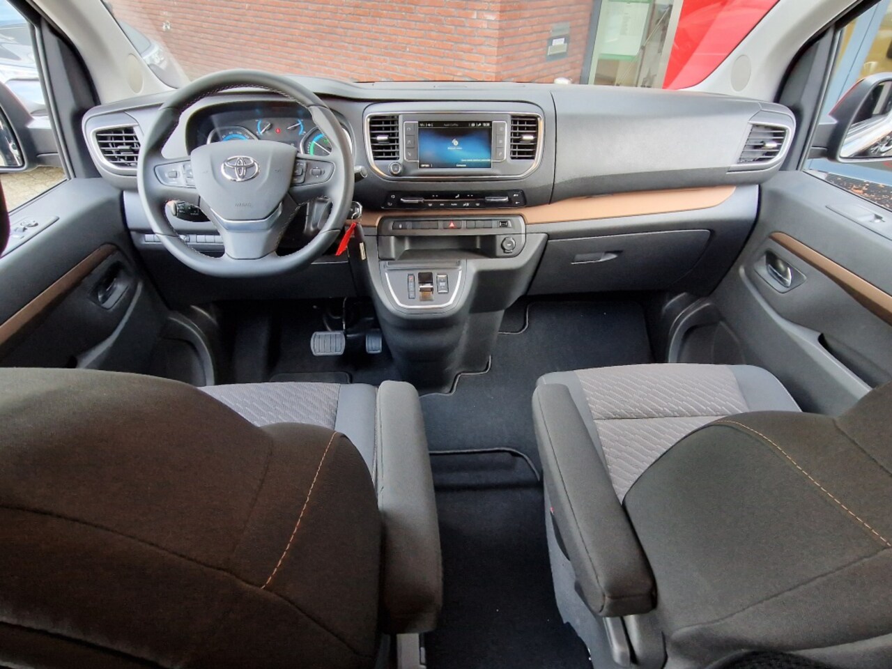 Toyota ProAce Electric Shuttle Med. Ext Range Cool 75kWh 8-zits 2022 ...