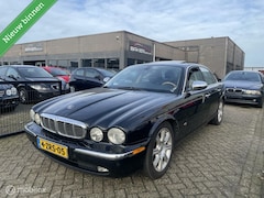 Jaguar XJ - 2.7D V6 Sovereign Lees beschrijving