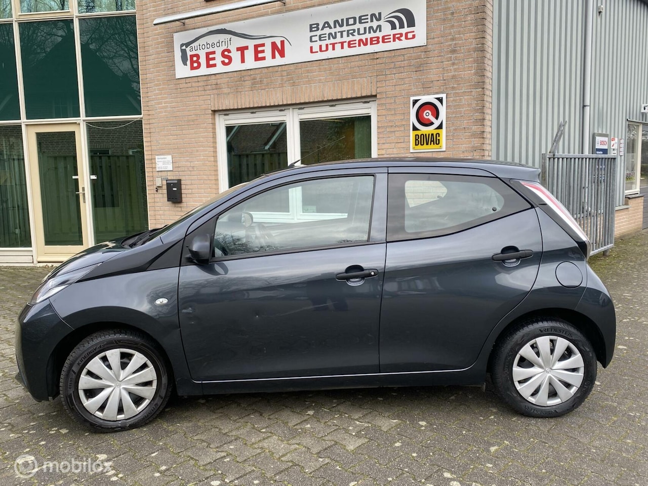 Toyota Aygo - 1.0 VVT-i x-now 1.0 VVT-i x-now - AutoWereld.nl