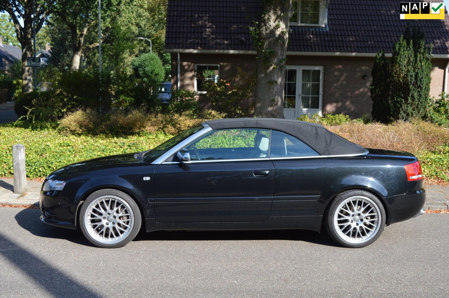 Audi S4 - Cabriolet 4.2 V8 S4 quattro bose/leer/navi/pdc - AutoWereld.nl