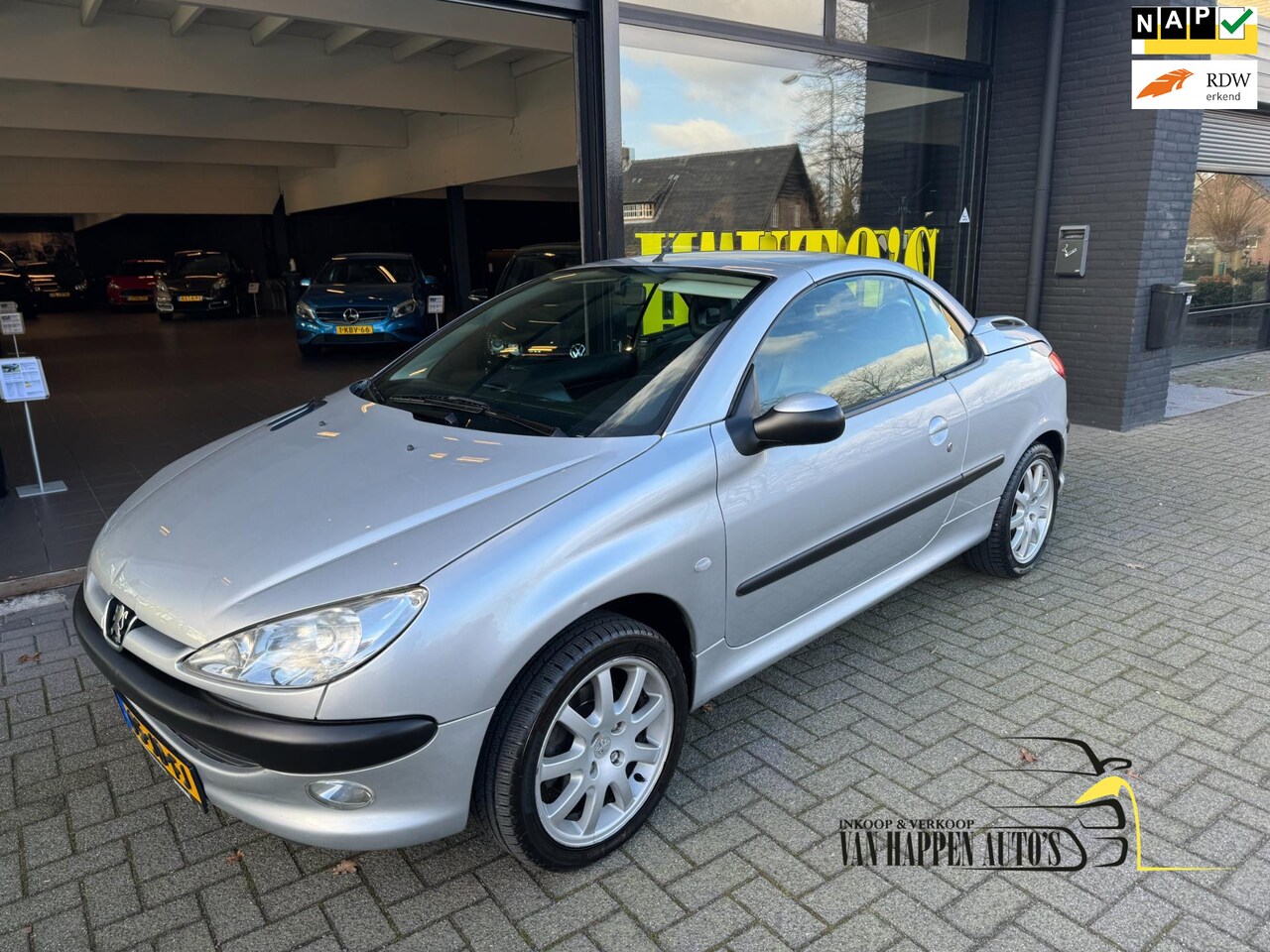 Peugeot 206 CC - 1.6-16V / APK 1-2025 /116042 - AutoWereld.nl