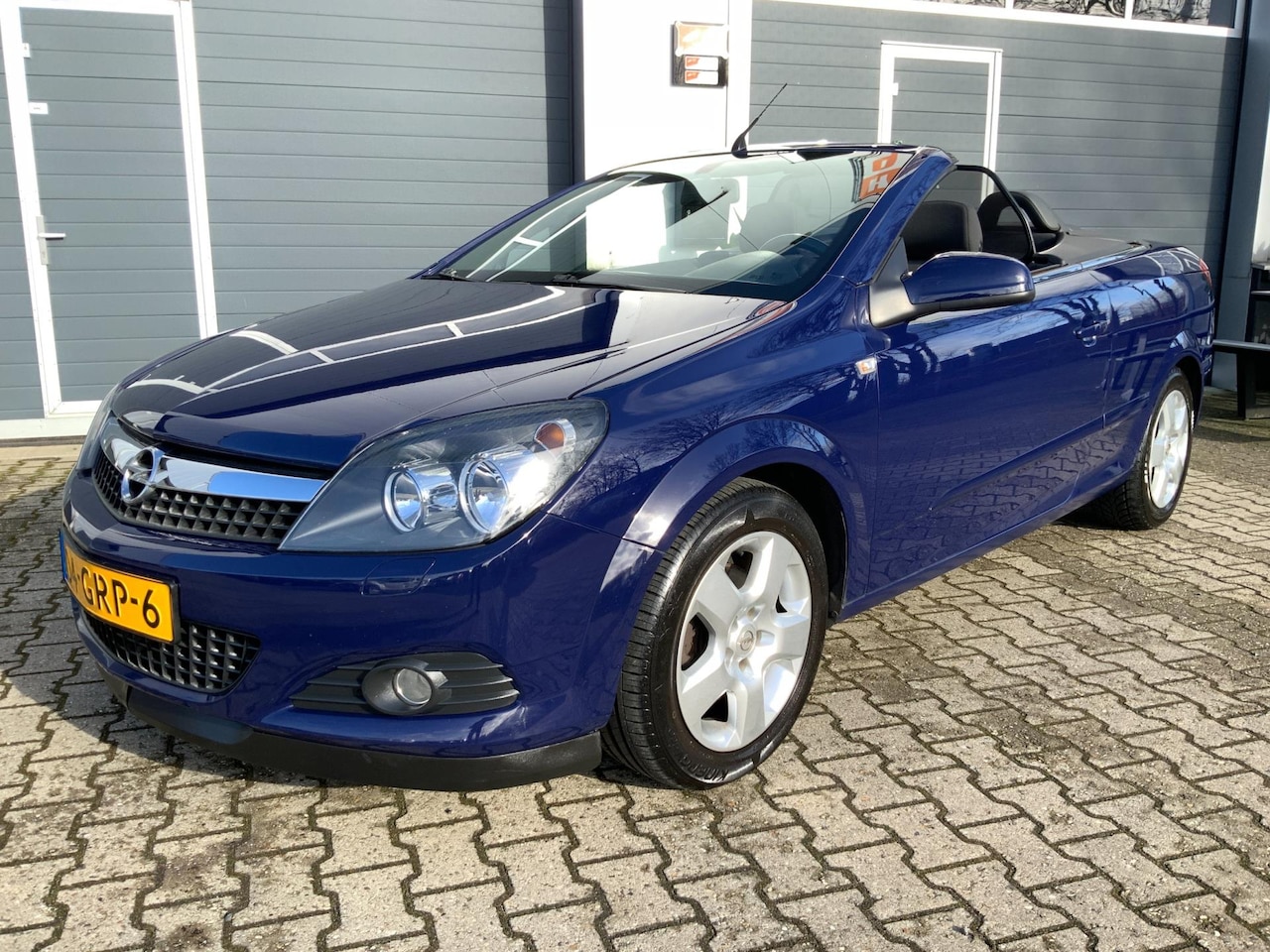 Opel Astra TwinTop - 1.6 Enjoy Cabrio Airco - AutoWereld.nl