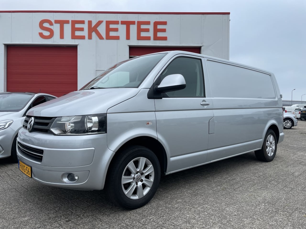 Volkswagen Transporter - 2.0 TDI L2H1 2.0 TDI L2H1 - AutoWereld.nl