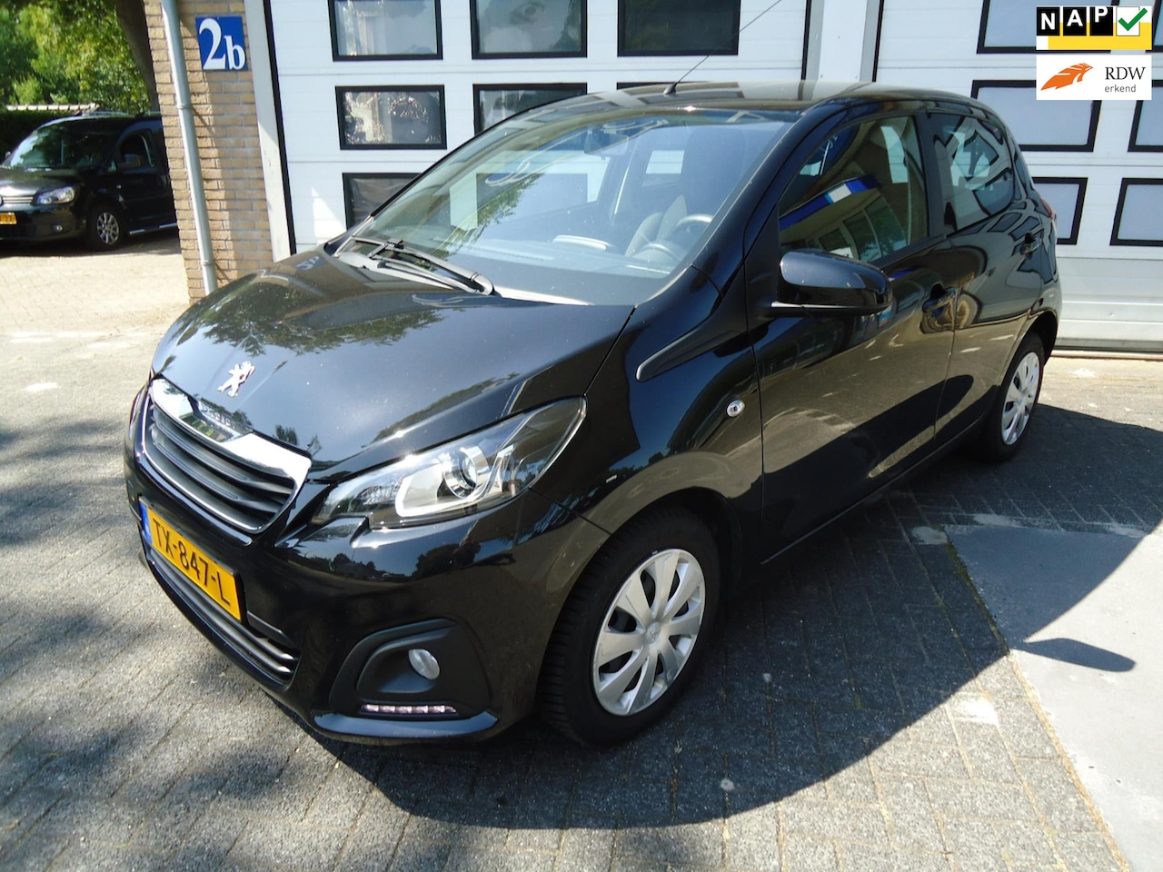 Peugeot 108 - 1.0 e-VTi Active 1.0 e-VTi Active - AutoWereld.nl