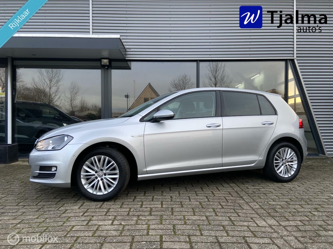 Volkswagen Golf - 1.2 TSI 110PK highline CUP Edition 120 DKM - AutoWereld.nl