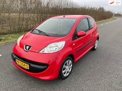 Peugeot 107 - 1.0-12V XR NIEUWE APK