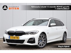 BMW 3-serie Touring - 330e Plug-in Hybrid M-Sport 292 pk | Elektrische trekhaak | Parelmoer wit