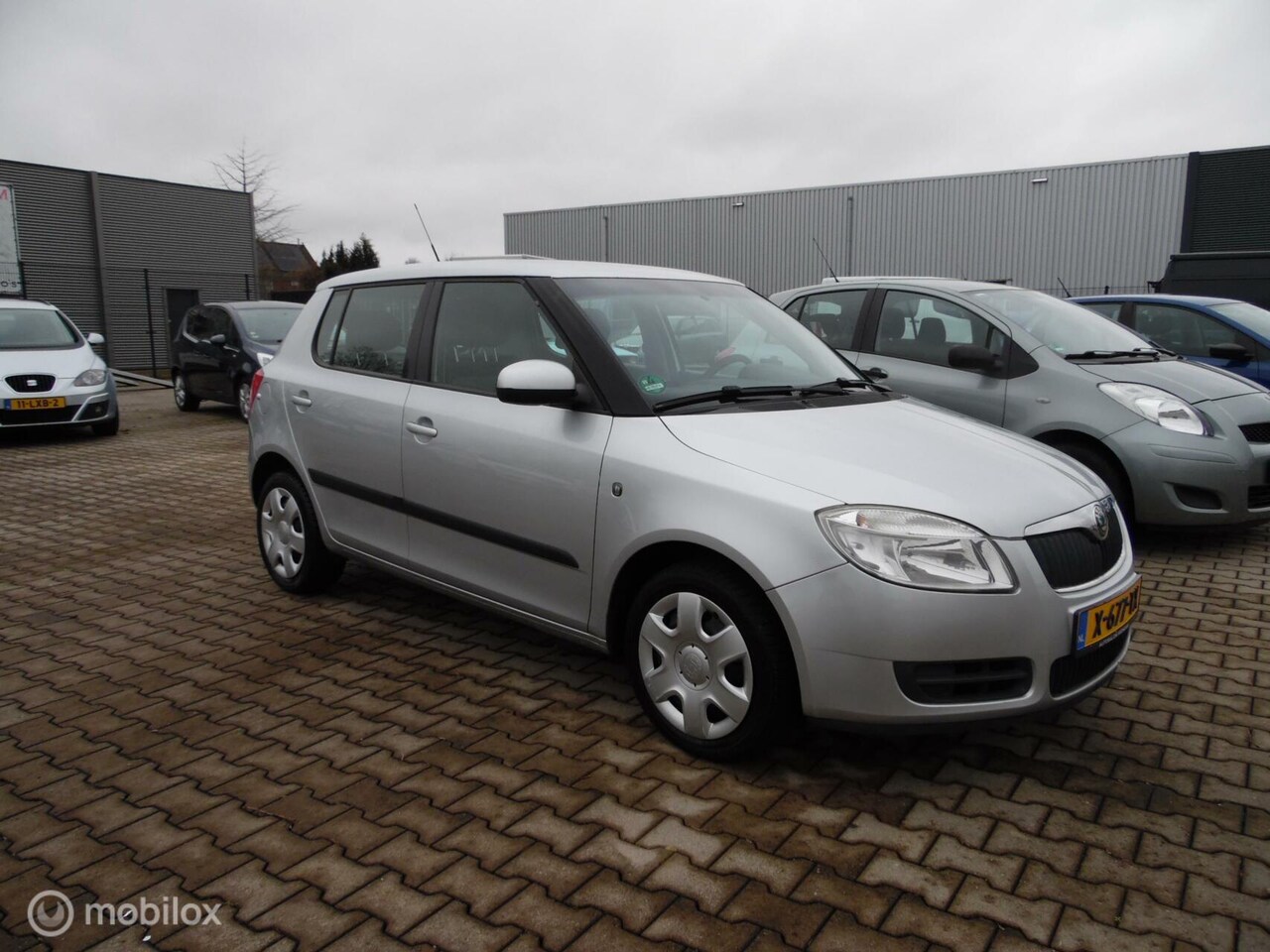 Skoda Fabia - 1.2-12V 5DRS HB AIRCO ELL PAK - AutoWereld.nl