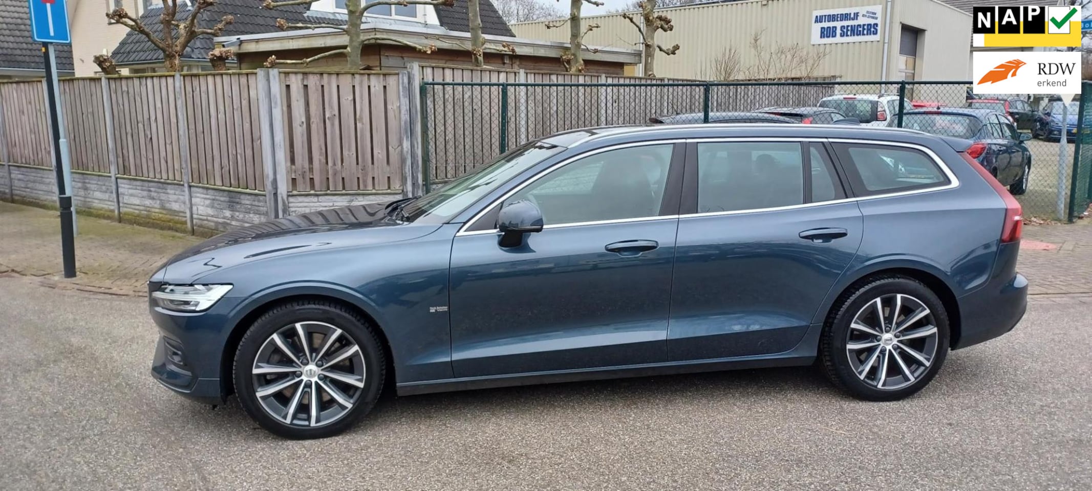 Volvo V60 - 2.0 B5 Business Pro 2.0 B5 Business Pro - AutoWereld.nl