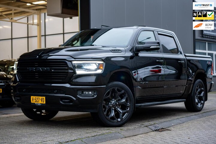 2019 dodge ram 1500 best sale big horn black edition