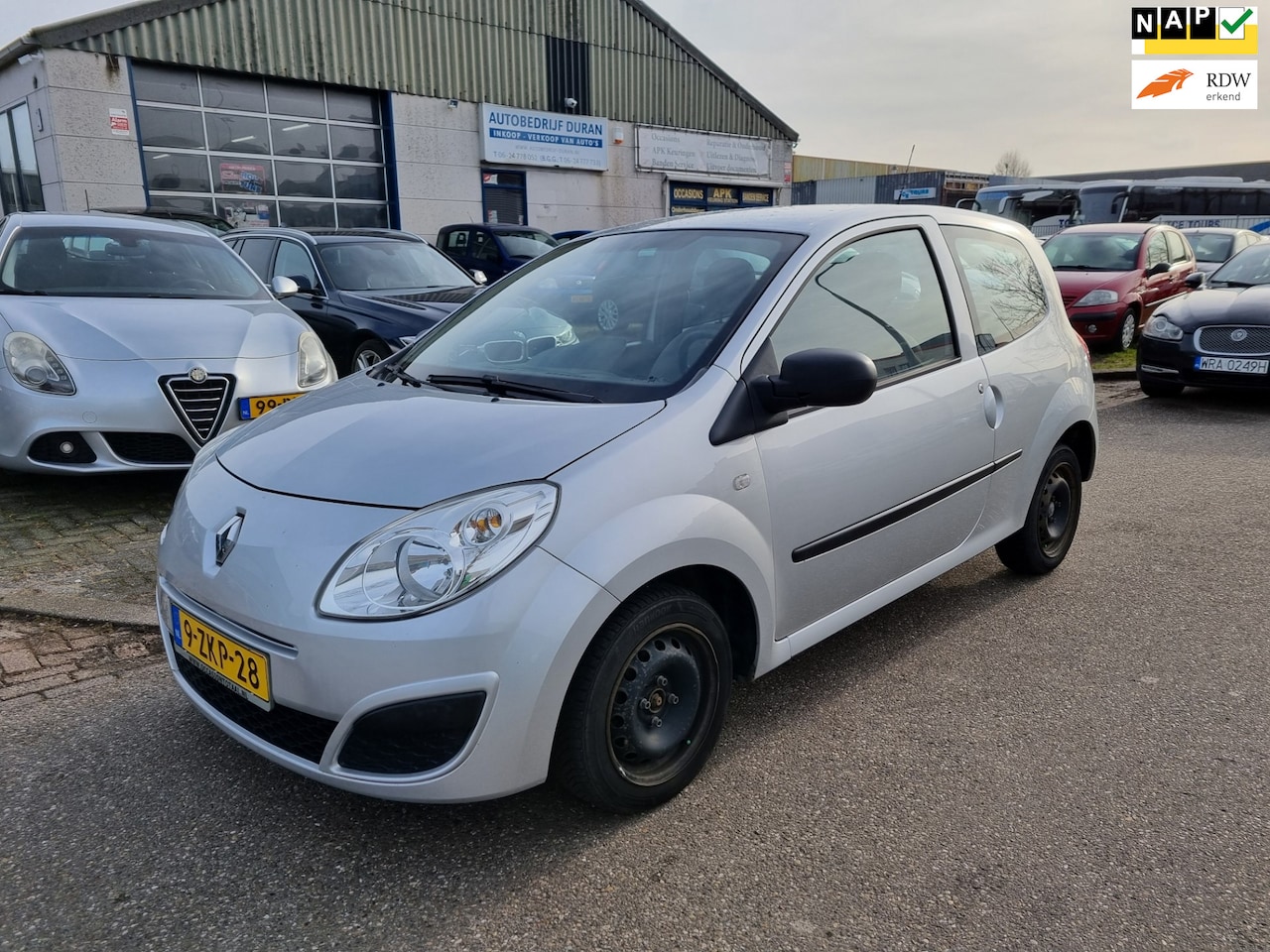 Renault Twingo - 1.2 Acces Bj:2010 - AutoWereld.nl